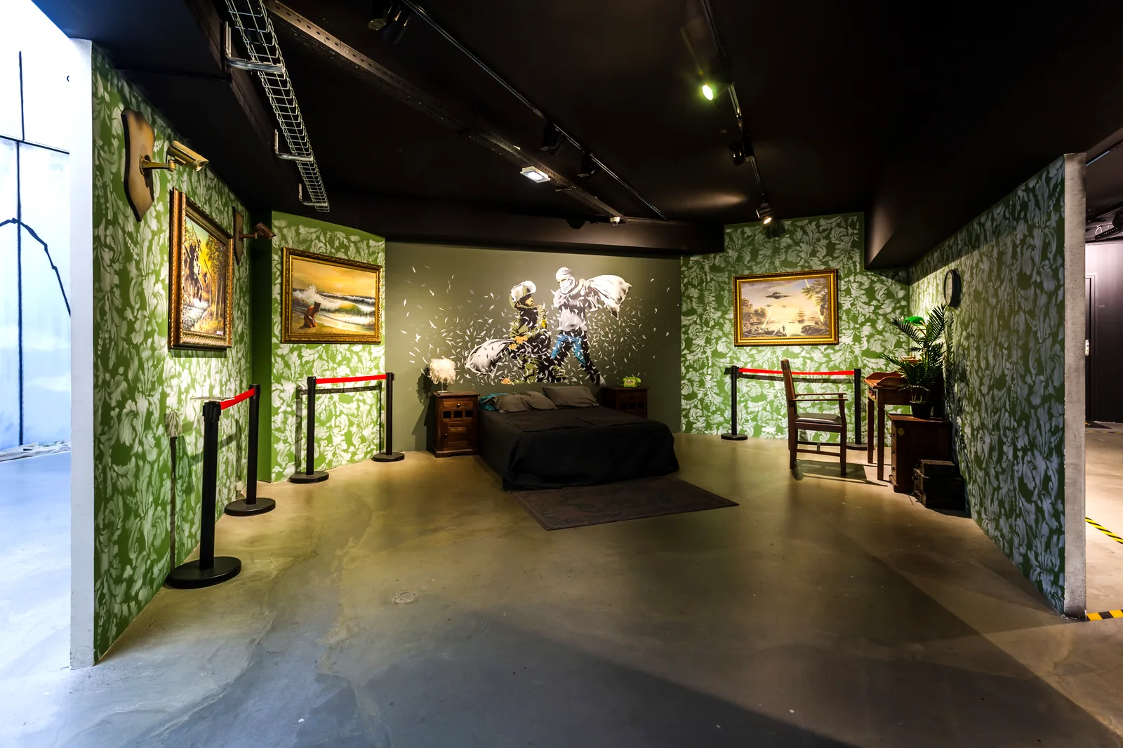 Petit déjeuner au Musée Banksy